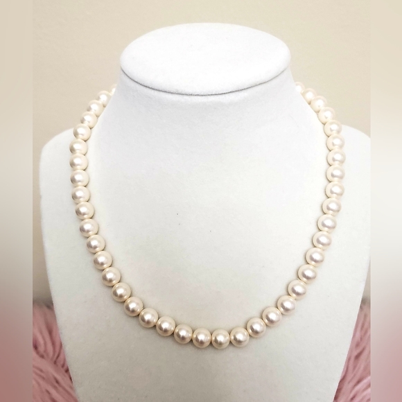 Hanadama Luxury Aurora Honkai Faux Pearl 8mm Necklace and Earrings Set - Picture 2 of 11